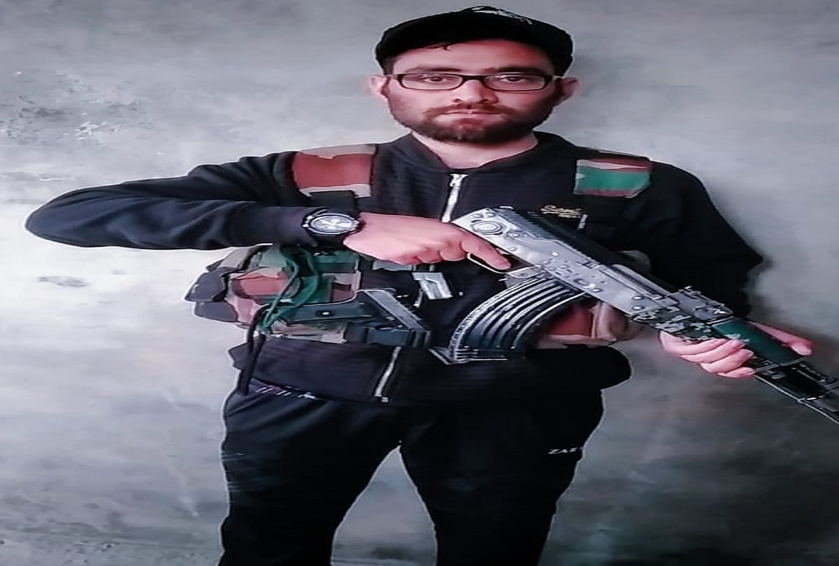 Encounter between security forces and terrorists in pulwama of jammu and kashmir