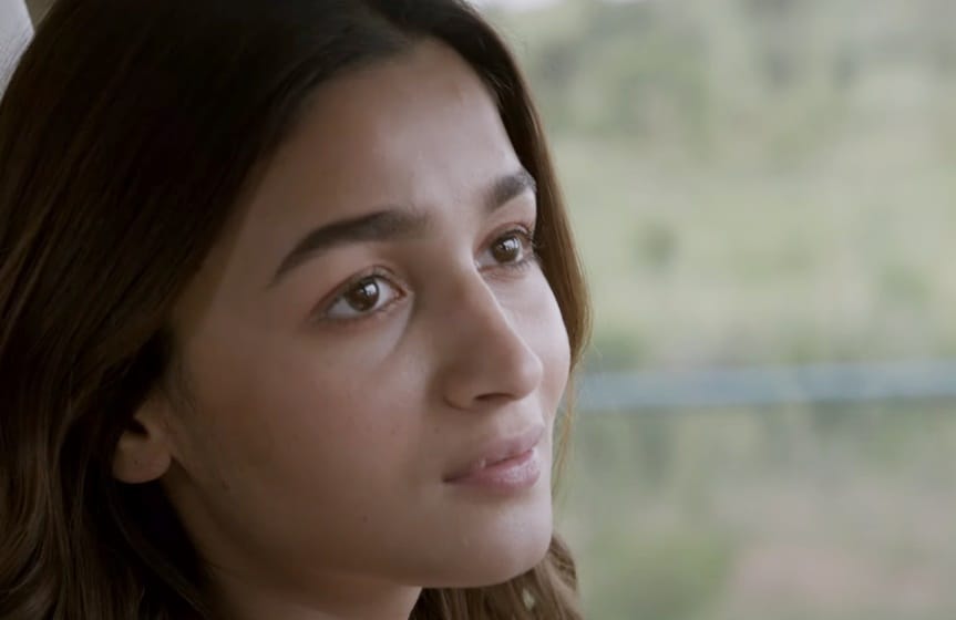 Sanjay Dutt News: Sanjay Wife Maanayata Dutt flies dubai in a private jet