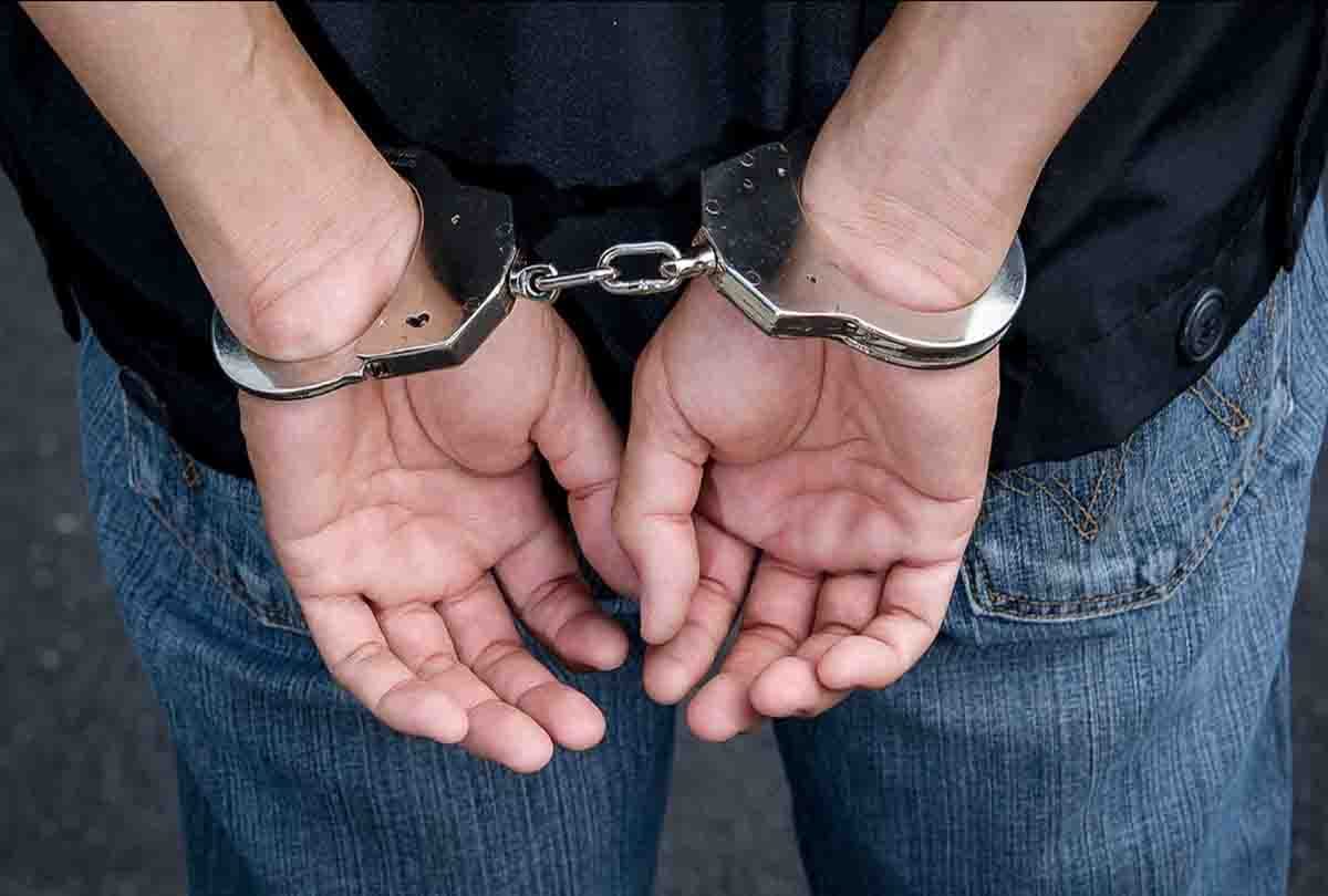Threatened brother arrested for hacking girl's ID