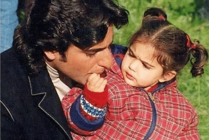 Throwback video of baby sara ali khan when she tagged along with father saif ali khan on his film set see video