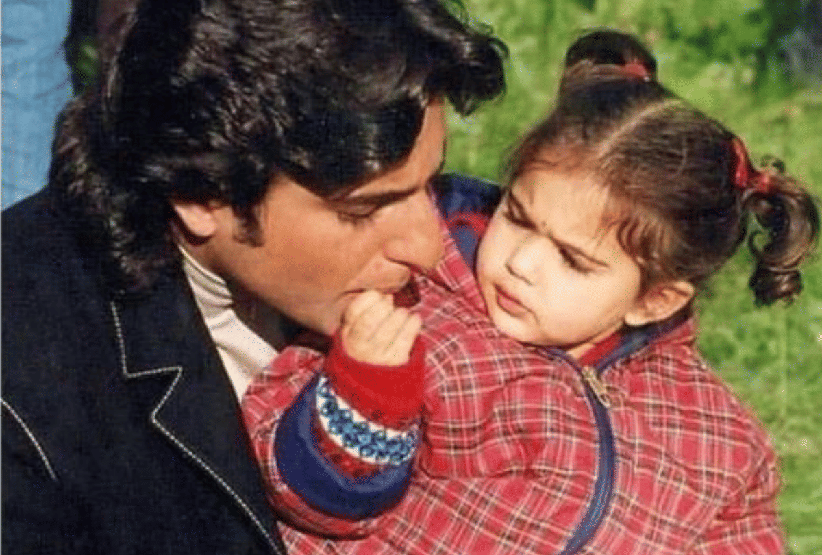 Throwback video of baby sara ali khan when she tagged along with father saif ali khan on his film set see video