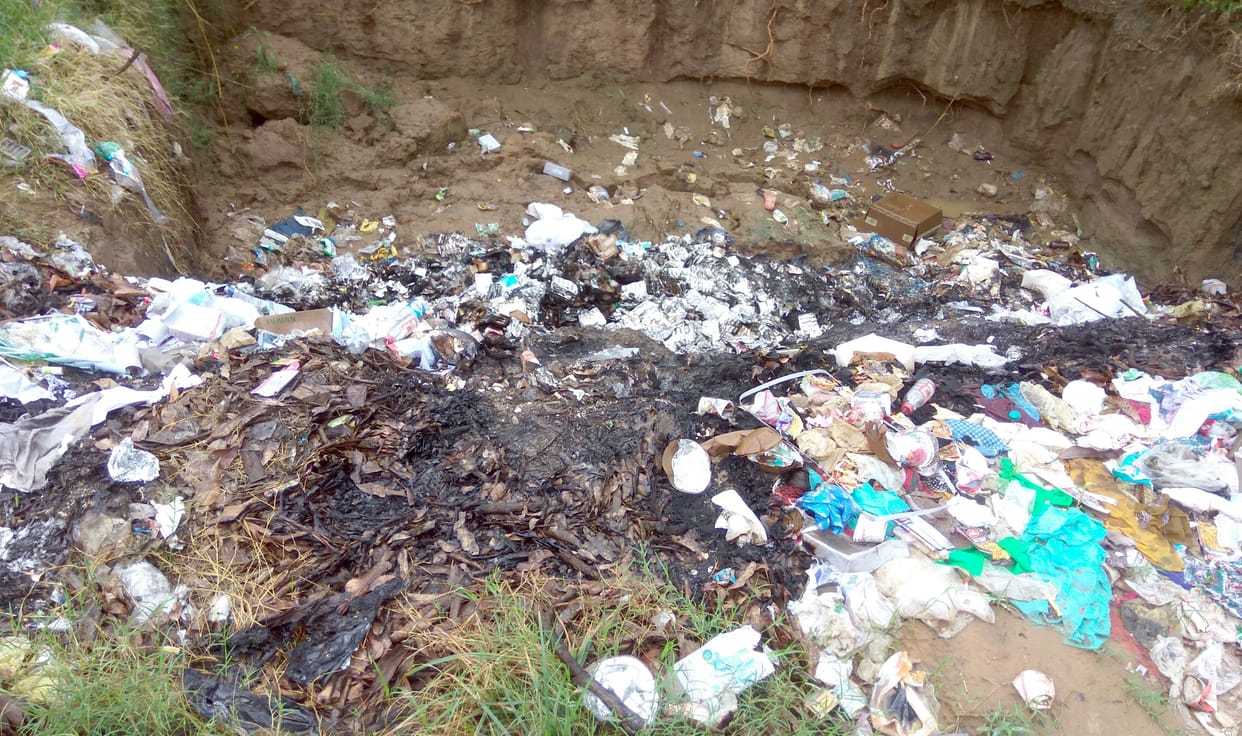 Bio waste being burnt in the open in the district hospital
