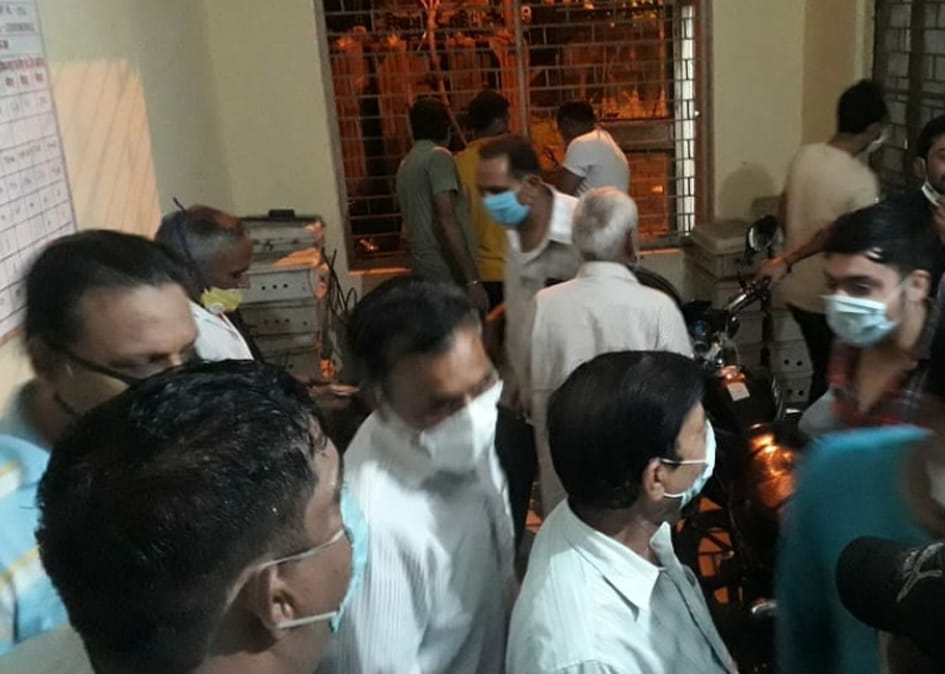 Electricity consumers created a ruckus at the power house