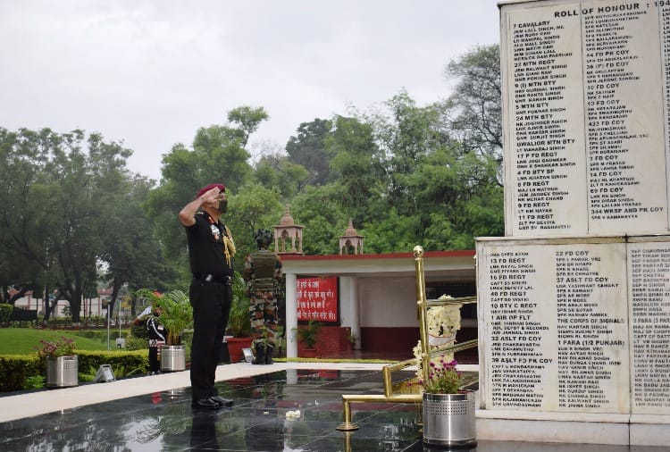 Chandigarh News in Hindi: Lt Gen Dimri takes over as Chief of Staff, Western Command