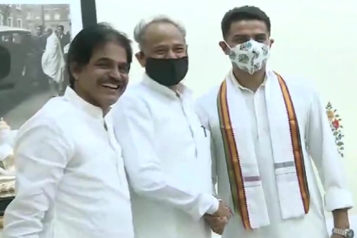 Sachin Pilot and CM Ashok gehlot a day before Rajasthan assembly session in Congress MLA meeting