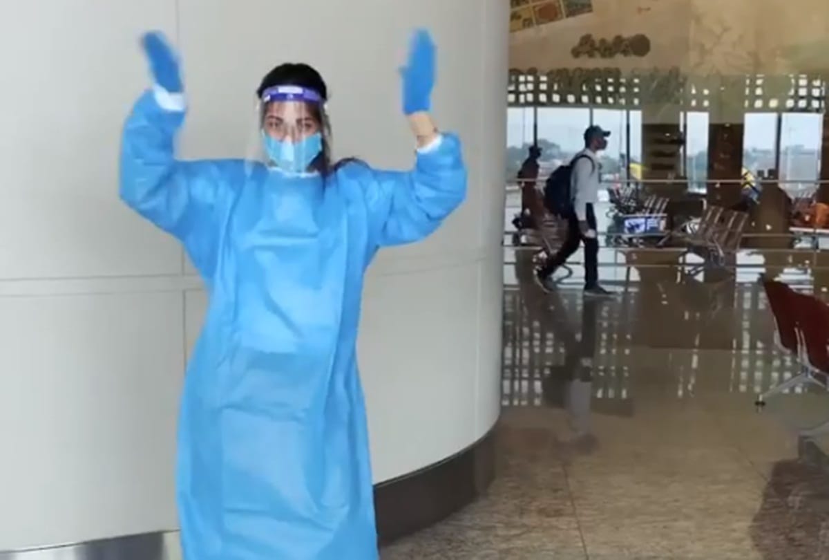 VIDEO: Yuzvendra Chahal fiancee Dhanshree Verma airport dance video going viral