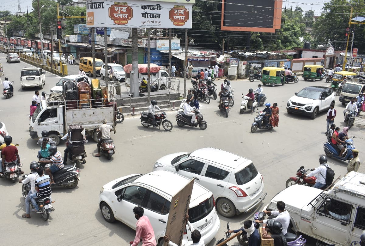 Lockdown in four police station areas will end on Monday morning at Gorakhpur