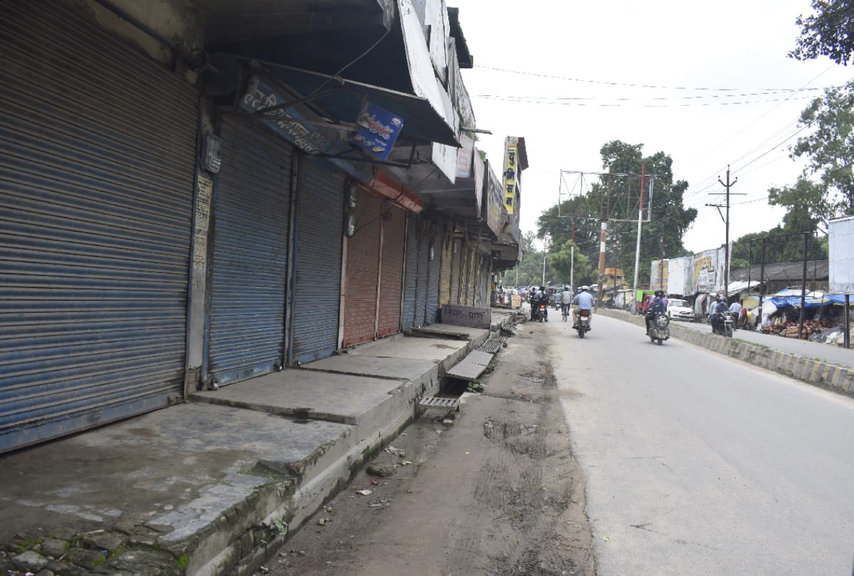 Lockdown in four police station areas will end on Monday morning at Gorakhpur