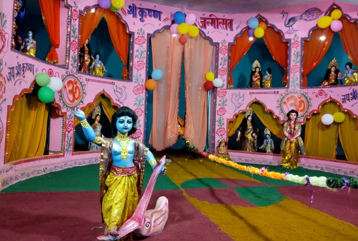 Sri Krishna Janmashtami celebrated in geeta vatika gorakhpur latest photos
