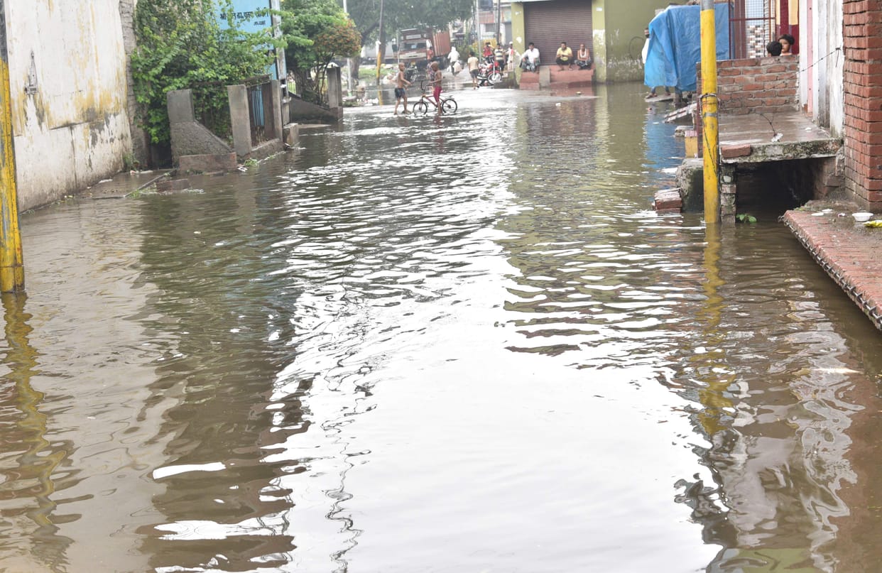 rain in sambhal, problem to water logging