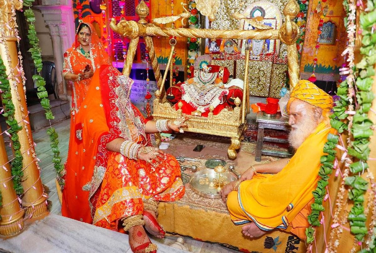 Nand Mahotsav Celebrate In Mathura Temples
