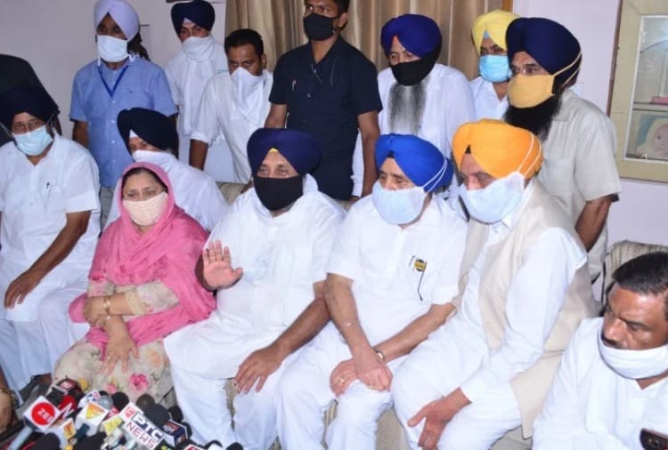 Case should be registered against Jalalpur and Kamboj: Sukhbir