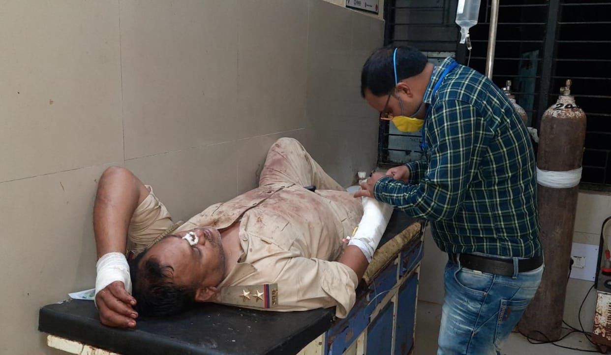Revolver snatched by attacking police party in saini