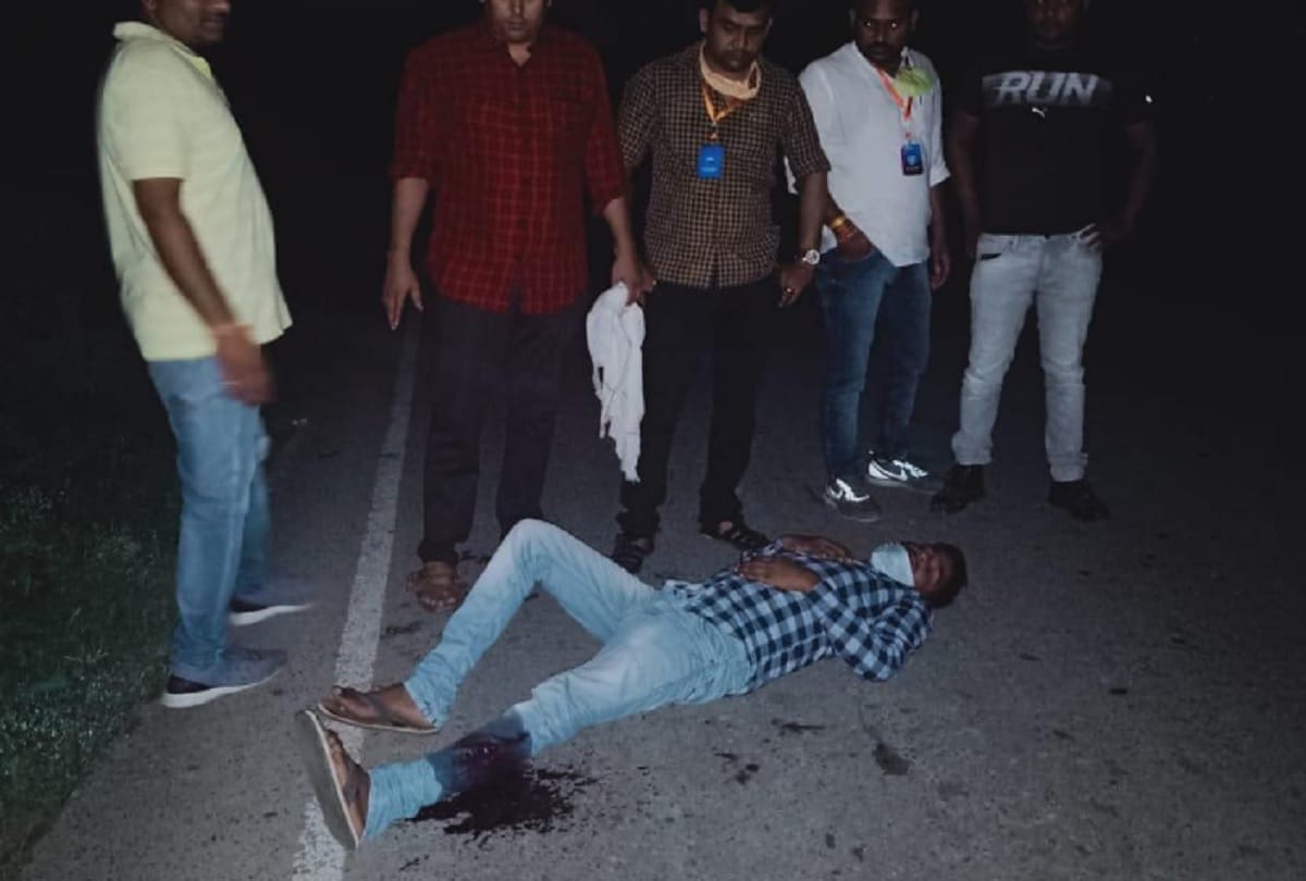 Encounter in Mohanlalganj 25 thousand rewardee crook injured