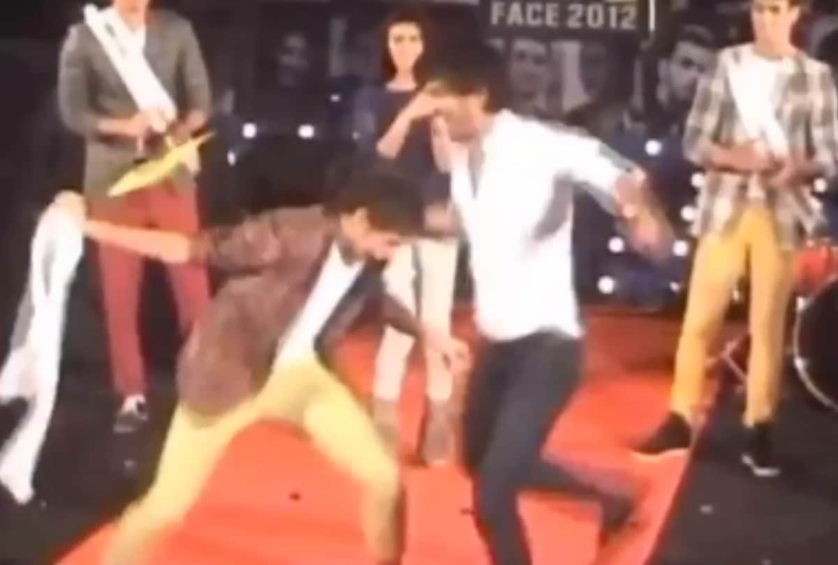 siddhant chaturvedi shares throwback video dancing with sushant singh rajput to Chikni Chameli