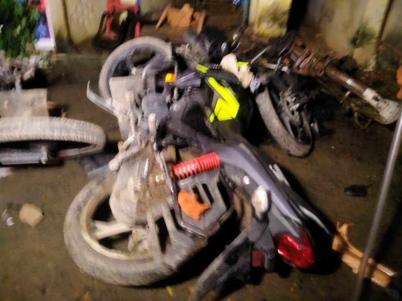 Pradhan killed by calling from home, angry people set fire