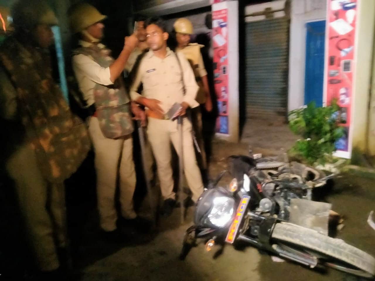 Pradhan killed by calling from home, angry people set fire