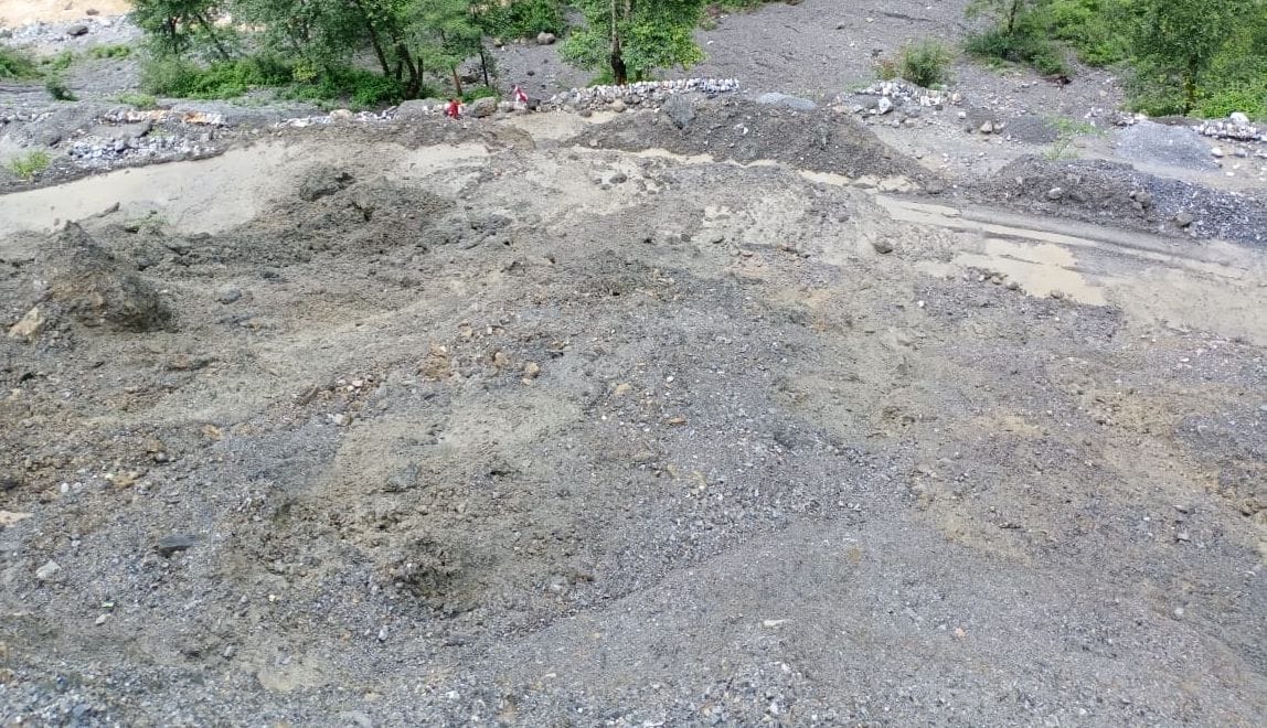 People's troubles increased due to the closure of roads