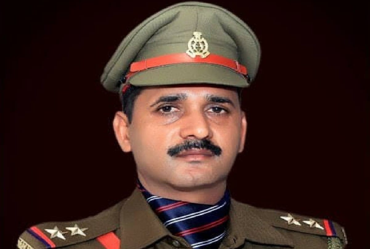 President of Gallantry Medal to Inspector Amit Kumar of Up Police