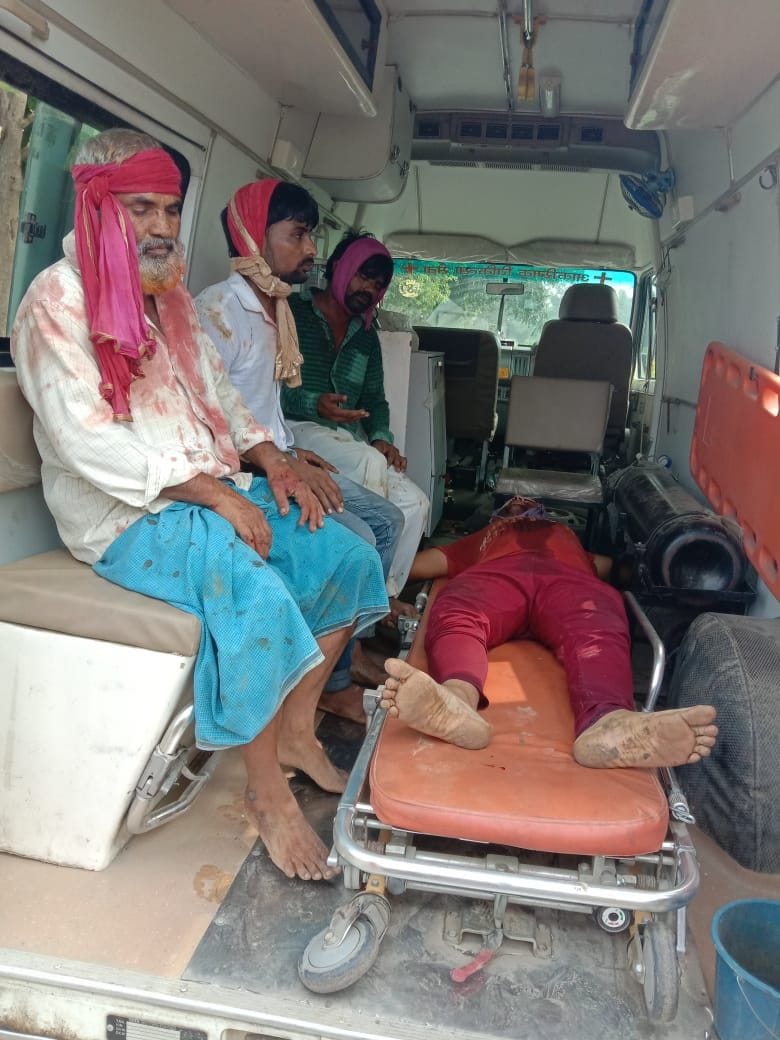 Swords on two sides in land dispute, ten people injured including firing woman, five in critical condition