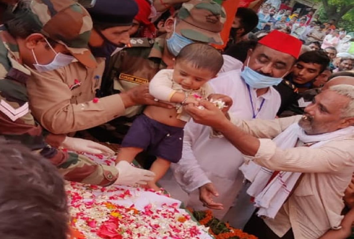 Pulwama Terror Attack: Martyr Jaunpur jawan's last visit gathered