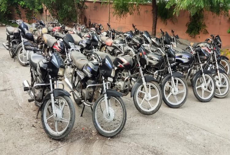 Punjab News in hindi: One arrested with 25 stolen bikes at Batala of Punjab