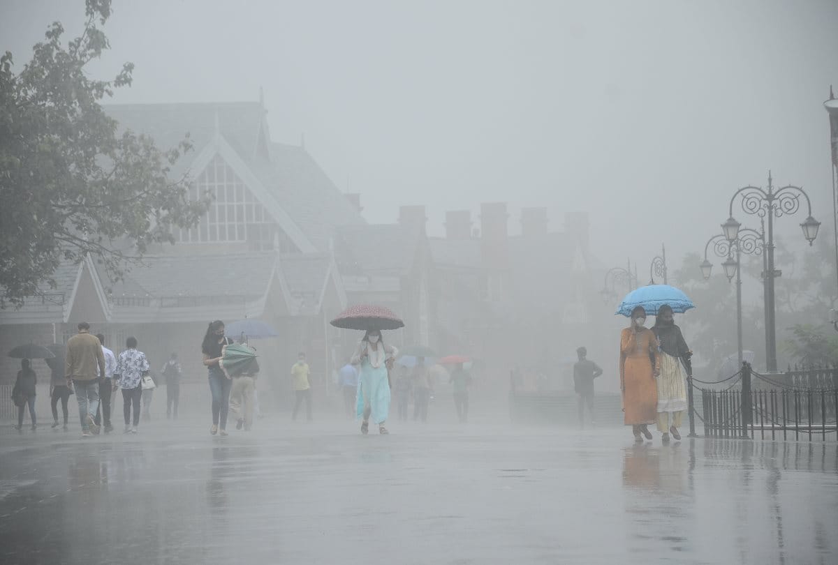 Two days of heavy rain warning in Himachal, light drizzle in Shimla