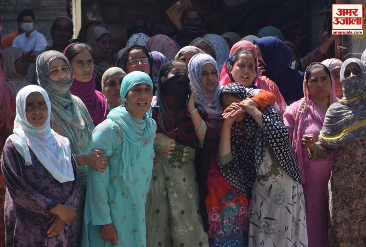 Srinagar Terrorist Attack News, terrorists attacked security forces in Nowgam area on outskirts of Srinagar, Funeral of policeman