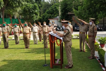 Independence Day 2020: Gorakhpur ADG zone unfurls flag following social distancing