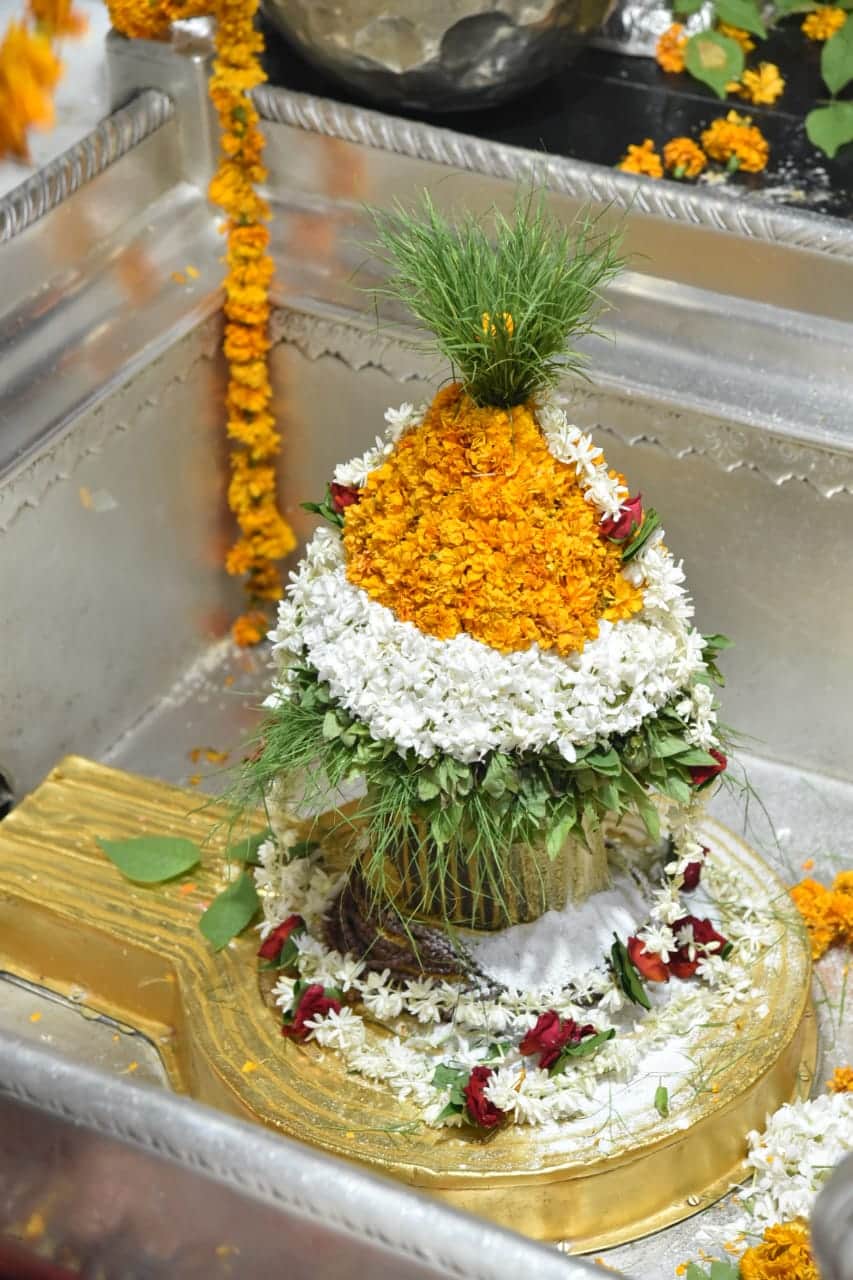 Baba Vishwanath's tiranga shringaar on Independence Day