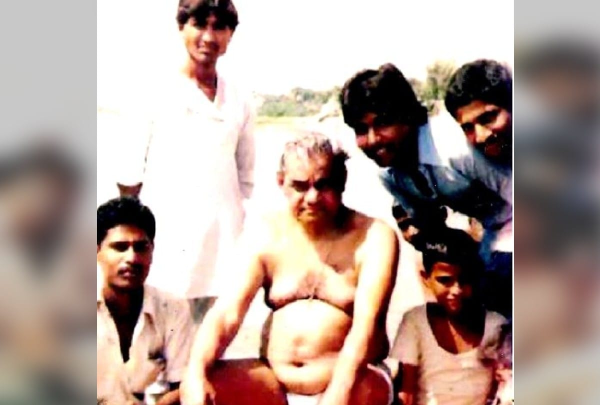 Agra pays tribute to Atal Bihari Vajpayee on his death anniversary