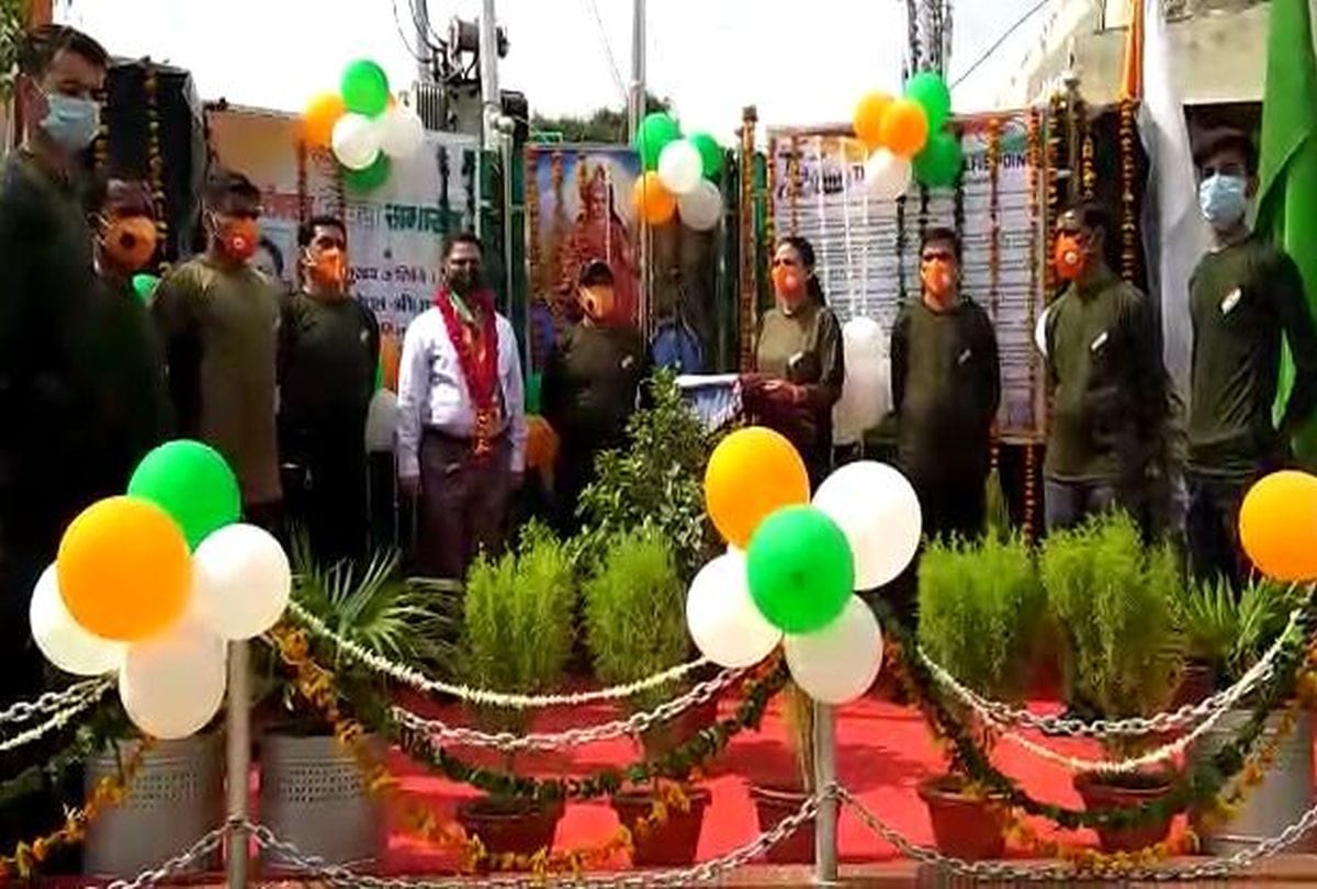 Independence Day 2020 in Agra News: maa tujhe pranam people sang the national anthem