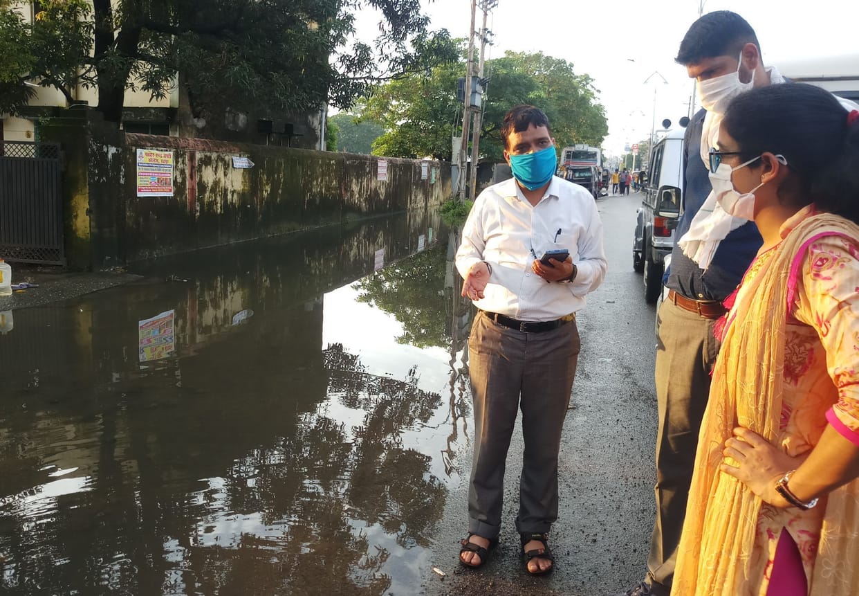 SDM Visits Flooded Area