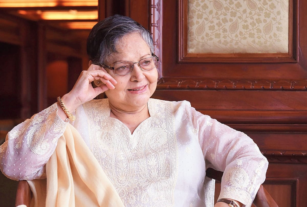Rakhee Gulzar To Make Comeback In Bengali Cinema With Nandita Roy And Shiboprosad Mukherjee film Amar Boss