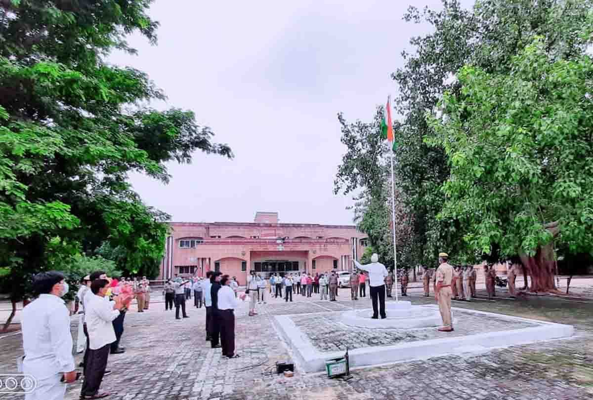 Independence Day 2020: tricolor waved gracefully in Kanpur and surrounding districts