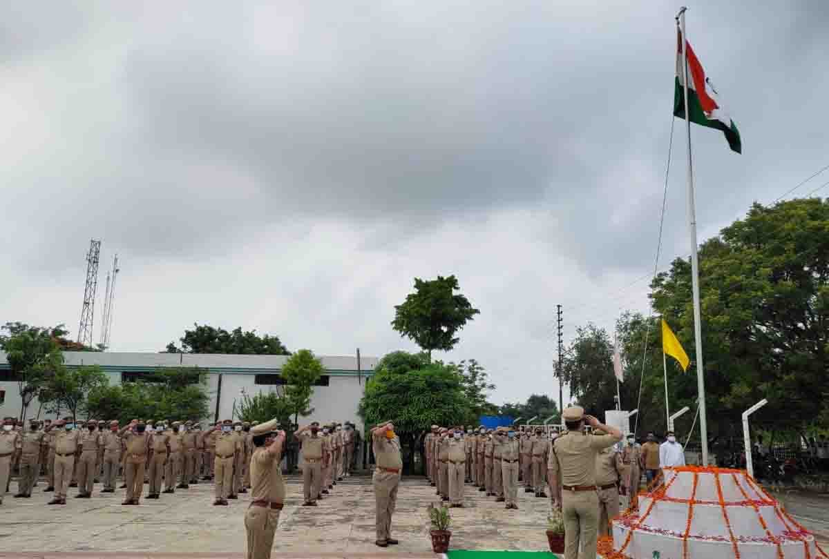 Independence Day 2020: tricolor waved gracefully in Kanpur and surrounding districts