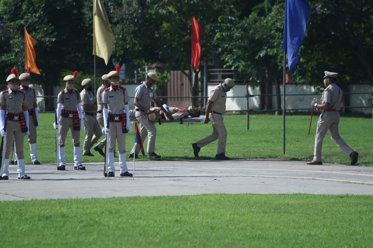 Policeman Faints in Haryana CM Independence Day Celebration programme