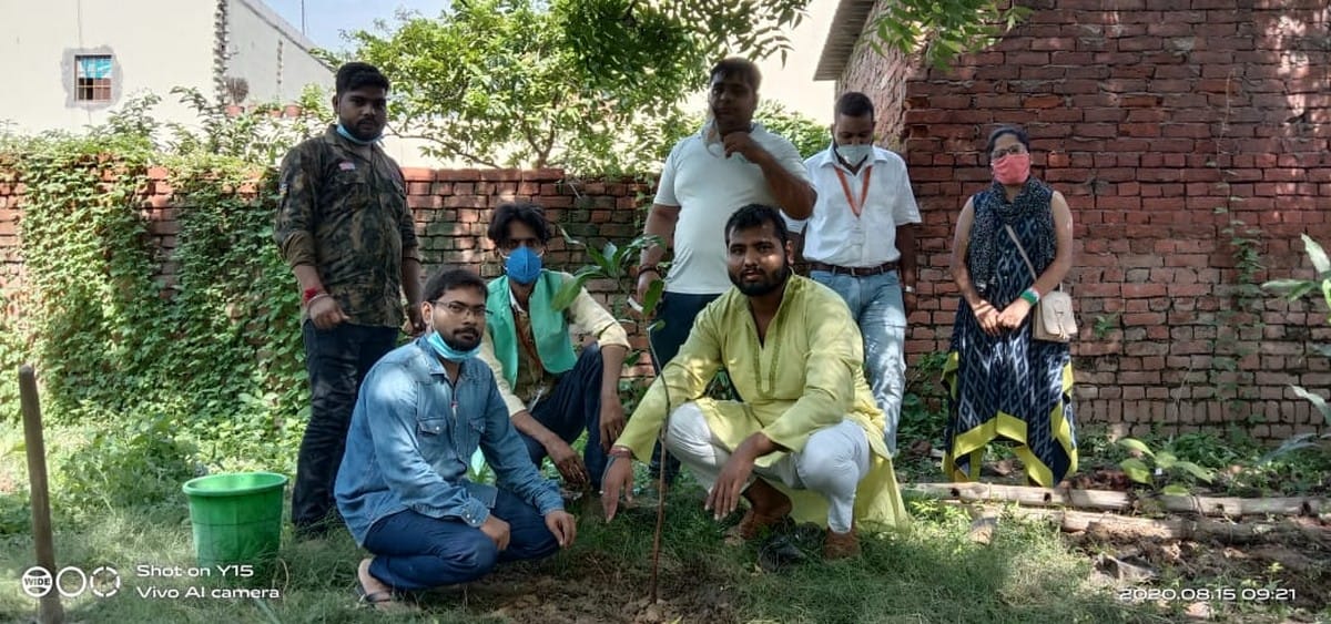 Independence Day 2020: 74 people planted 74 saplings on 74th Independence Day in varanasi