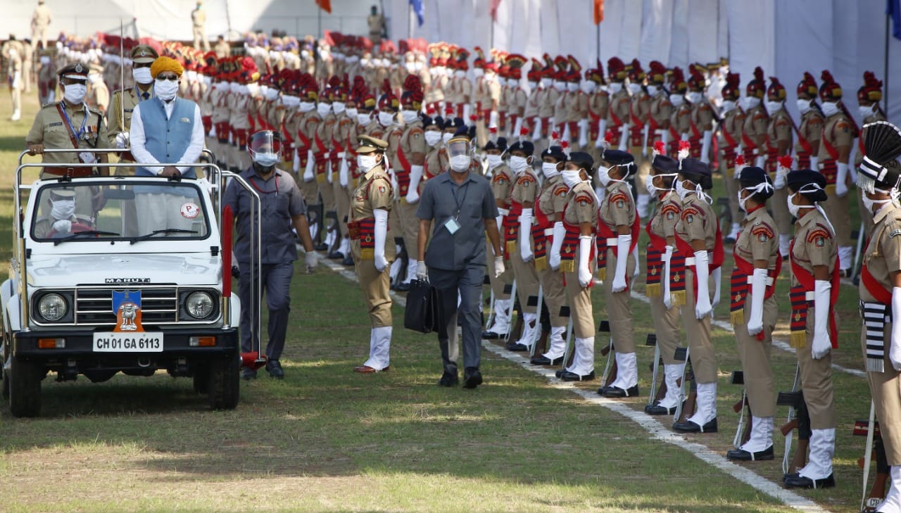 Independence Day 2020 in Chandigarh: Administrator VP Singh Badnore Hoisted National Flag