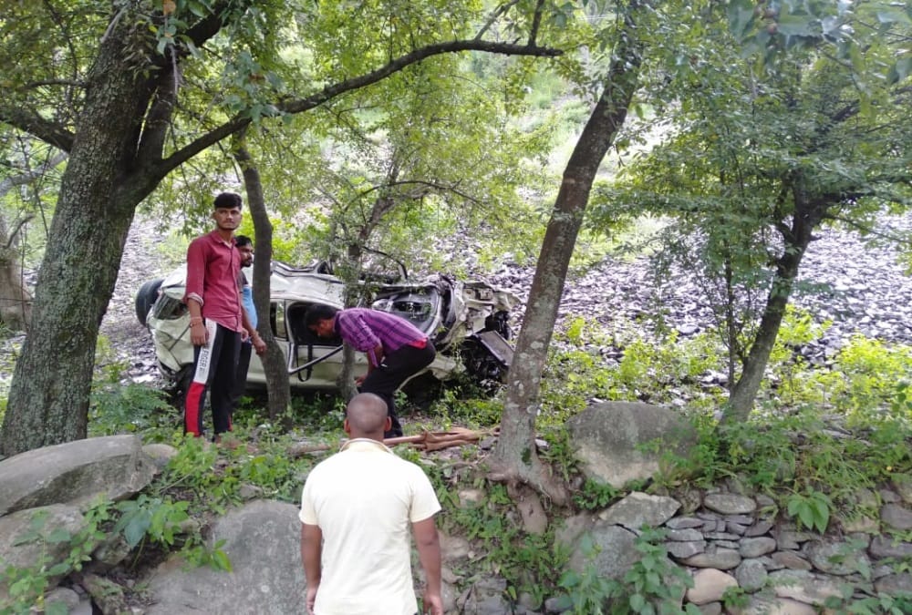 Car Accident on Rishikesh Gangotri Highway, Two youths Killed