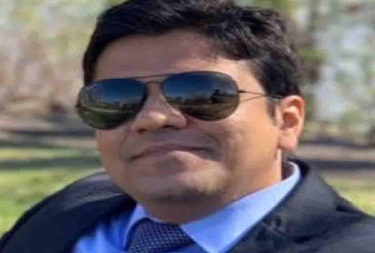 District Magistrate of Hardoi Pulkit Khare transferred