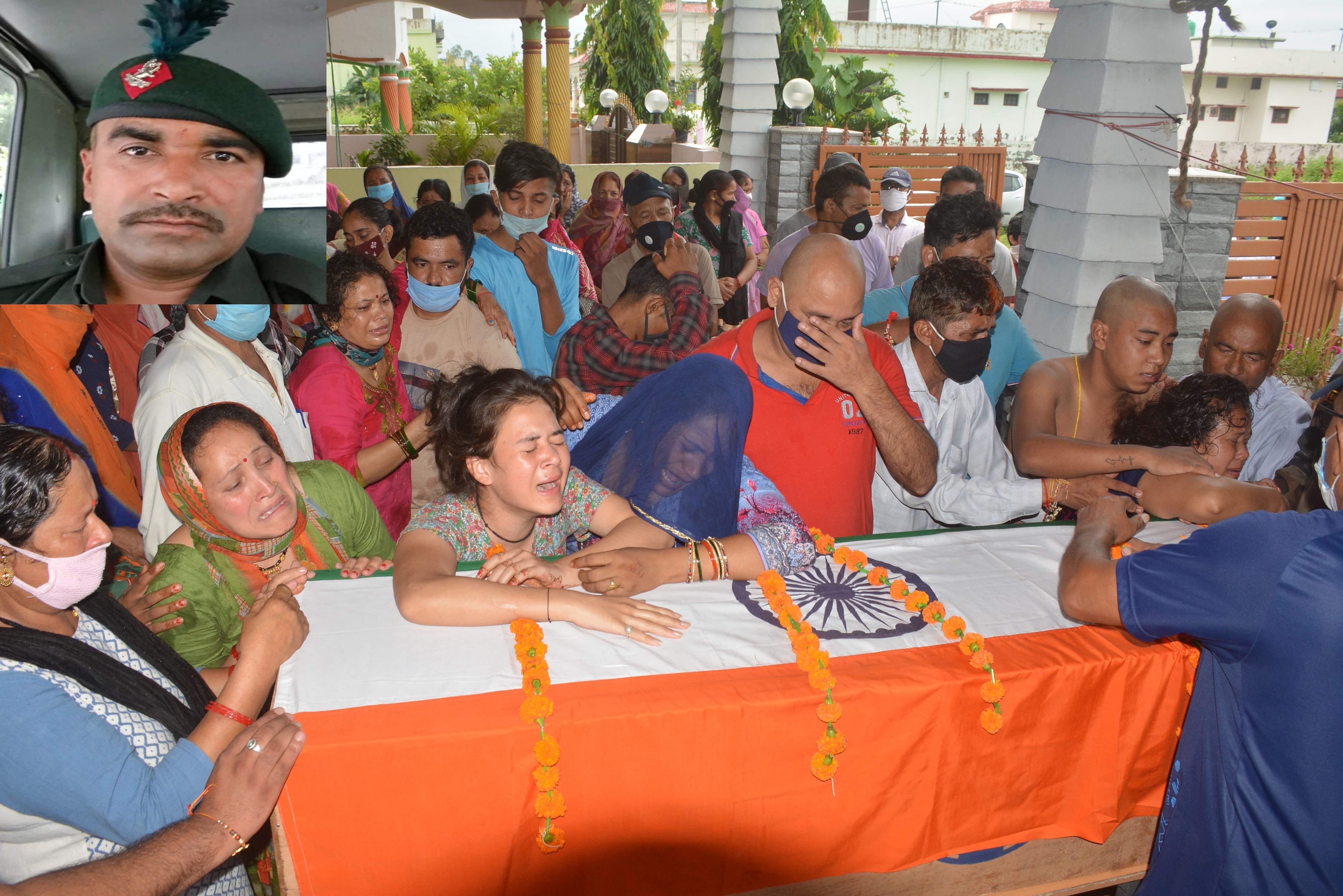 India China Dispute: Soldiers Bishan singh Martyrs before three days of his daughter Birthday in Uttarakhand