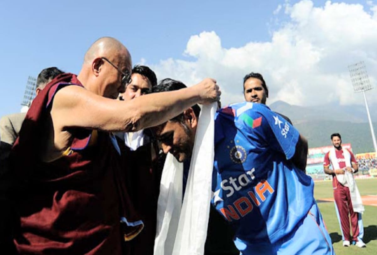Dhoni and Raina have a deep attachment to the Tibetan religious leader Dalai Lama, both loved the Dharamshala grounds.