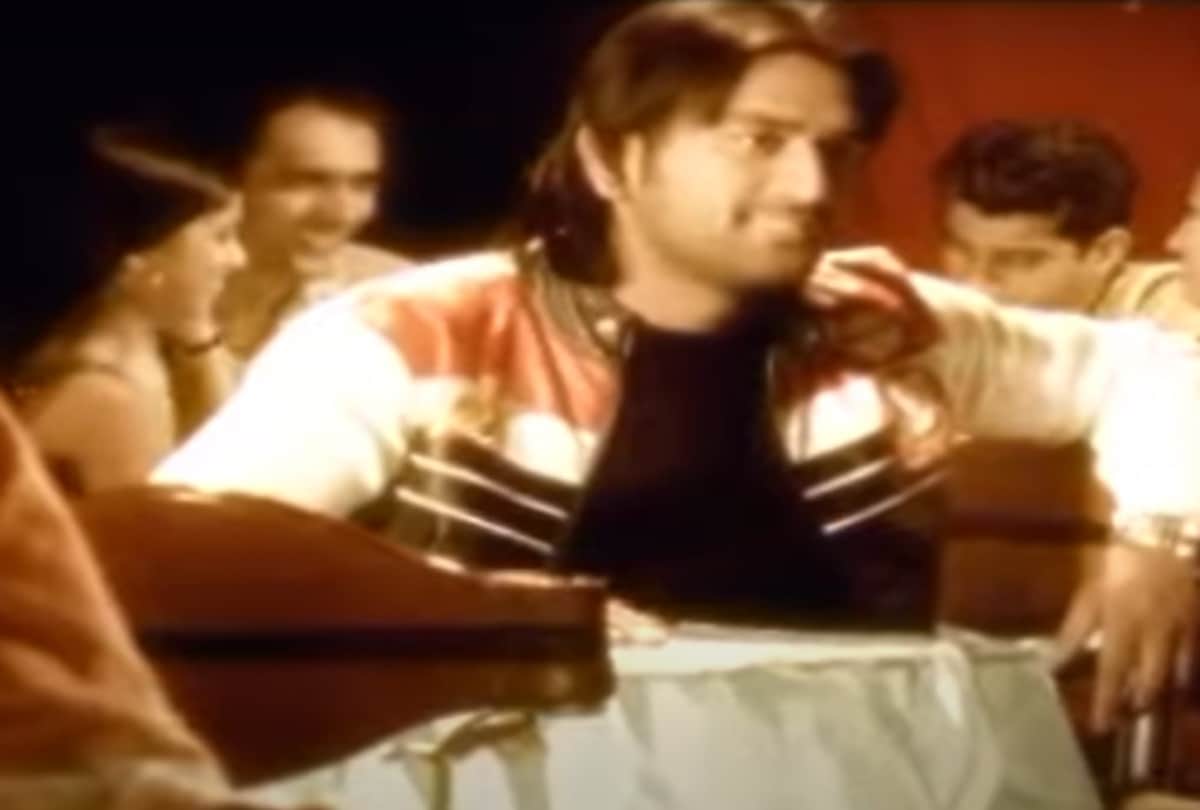 M S dhoni seen in an old music video of rani Tiwari wife of Bhojpuri actor and bjp mp manoj tiwari