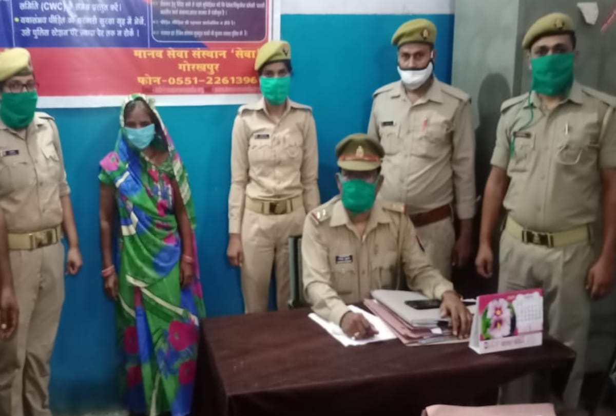 Two arrested including aunt accused for selling teenager and getting married in gorakhpur