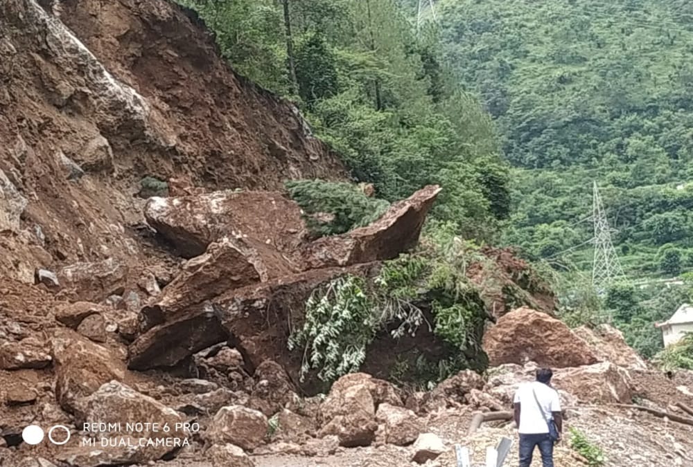 Weather Forecast Today Update in Uttarakhand News: Many Roads Closed in Kumaon