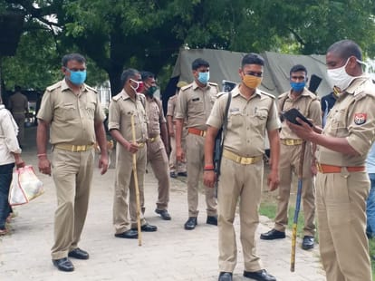 Police reached bhadohi with gyanpur bahubali mla vijay mishra going chc for corona test
