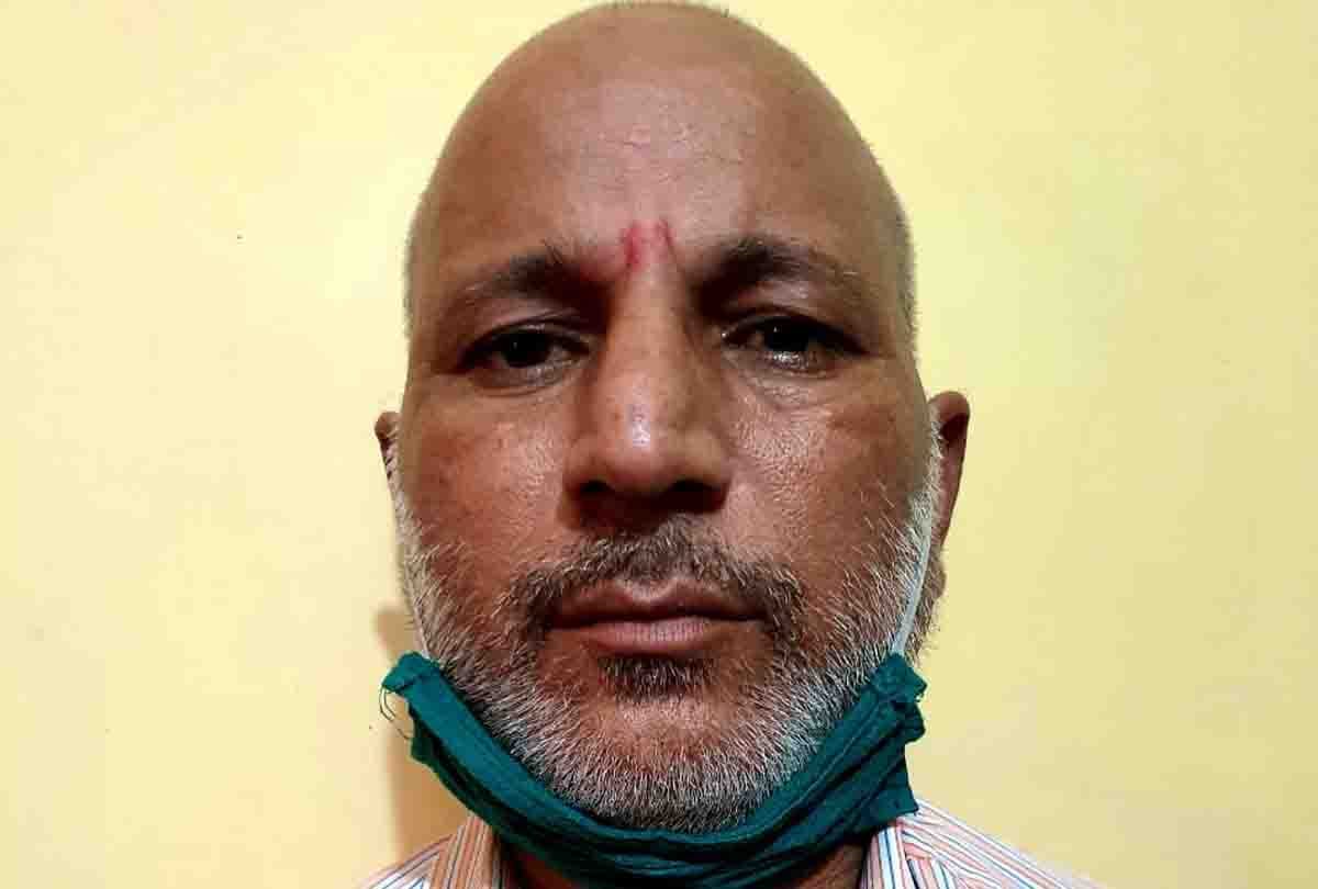 Vikas Dubey: Police arrested Vikas Dubey's sharp shooter Prabhat Mishra's father