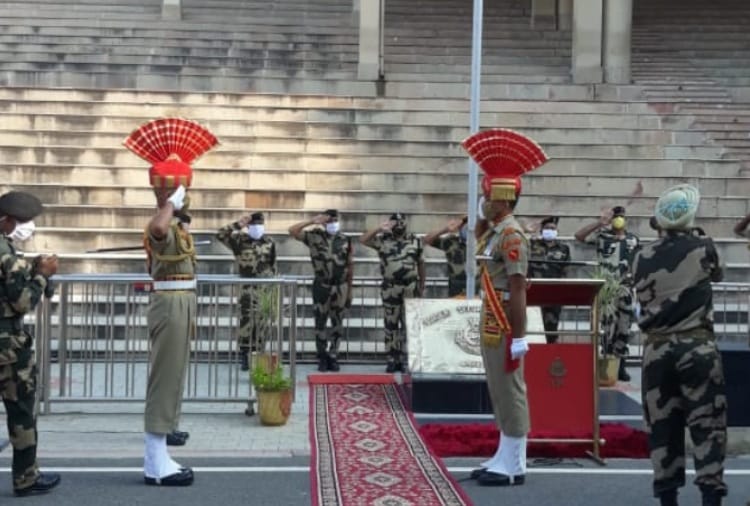 Independence Day 2020: Beating retreat ceremony at Attari-Wagah Border