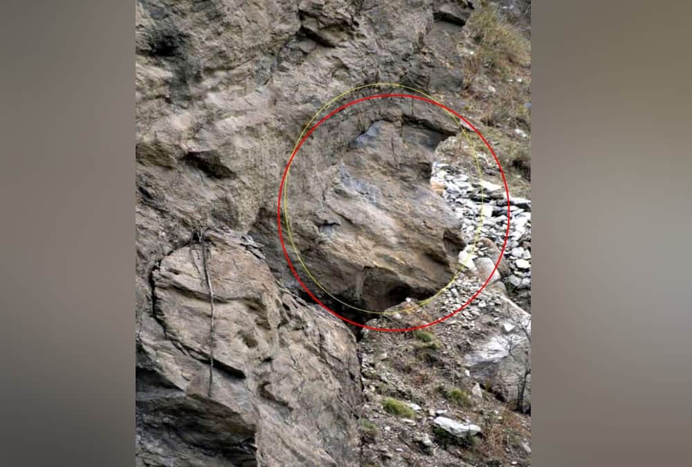 Miracle: Lord Hanuman Face seen on rock in Bhavishya Badri Uttarakhand Chamoli District